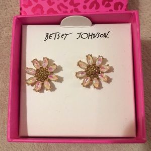 Betsy Johnson Irridescent Flower Daisies Earrings